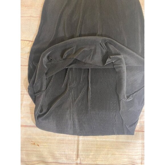 Halogen Women's Black Pleated Short Sleeve Midi Dress - Medium - Picture 12 of 13